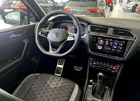 Volkswagen Tiguan cena 205000 przebieg: 17032, rok produkcji 2023 z Opole małe 67